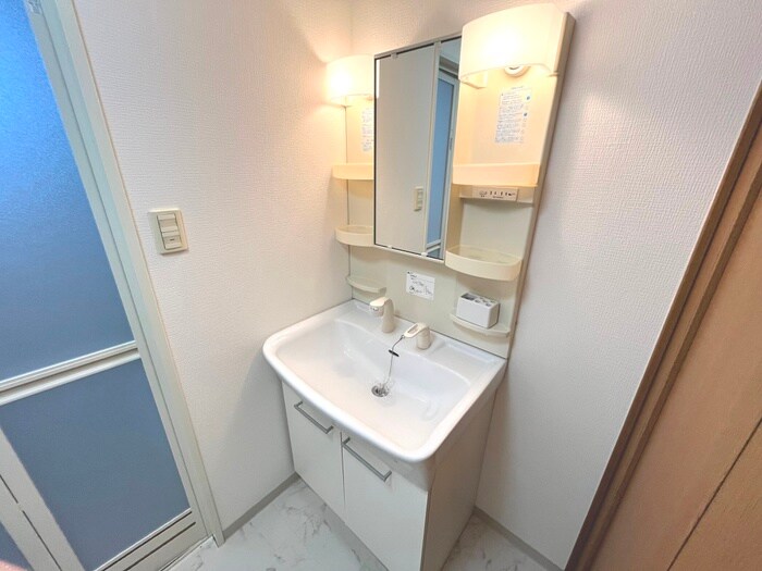 物件内観写真6　(洗面)