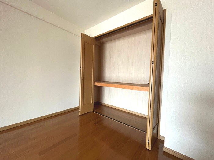 物件内観写真11　(収納)