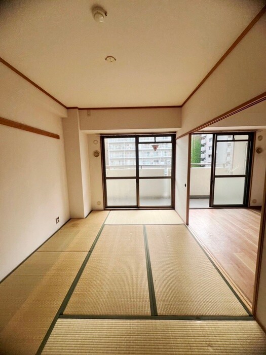 物件内観写真9　(居室)