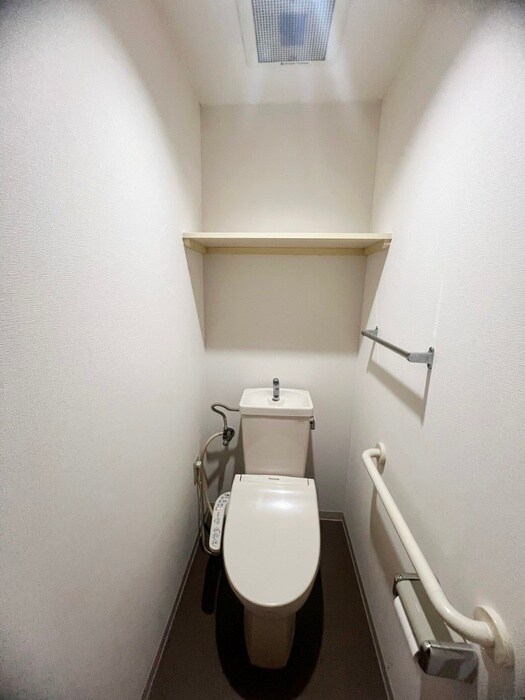 物件内観写真12　(トイレ)