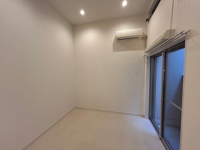 物件内観写真15　(居室)