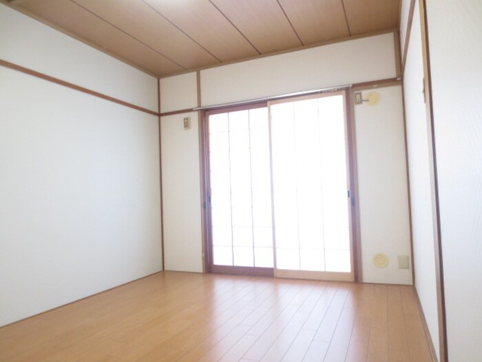 物件内観写真10　(居室)