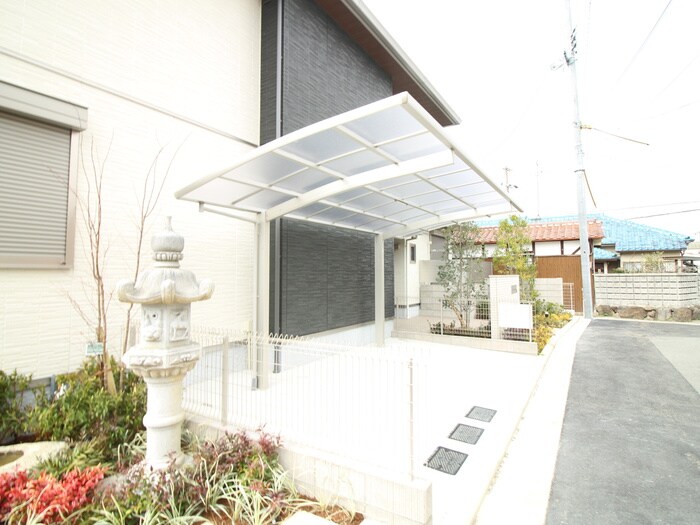 物件外観写真6　(駐輪場)