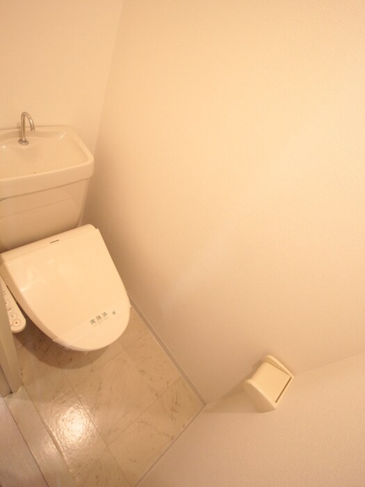 物件内観写真11　(トイレ)