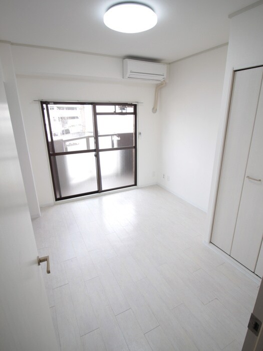 物件内観写真13　(居室)