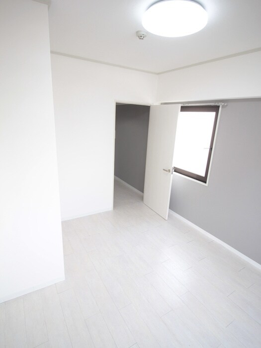物件内観写真16　(居室)