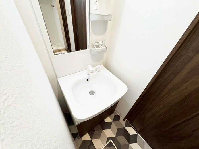 物件内観写真11　(洗面)