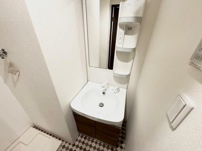 物件内観写真12　(洗面)