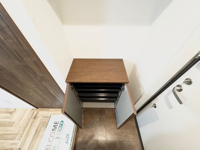 物件内観写真14　(靴箱)