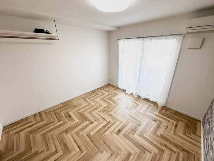 物件内観写真18　(居室)