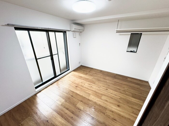 物件内観写真19　(居室)