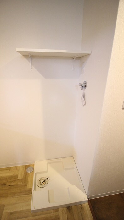 物件内観写真19　(洗濯機置場)