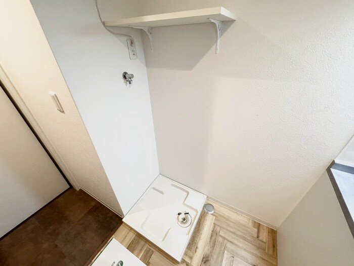 物件内観写真20　(洗濯機置場)