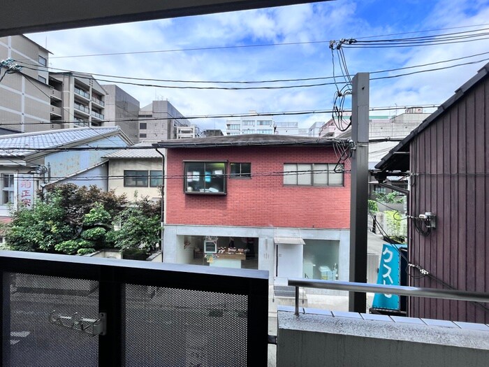 物件内観写真16　(室内からの展望)