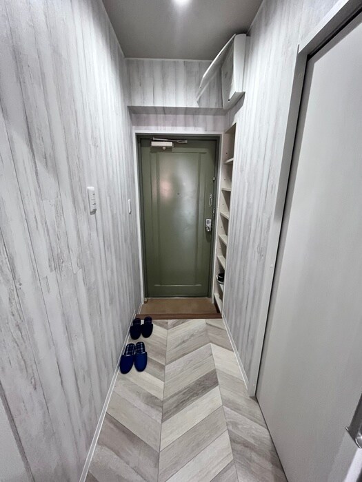 物件内観写真18　(玄関)