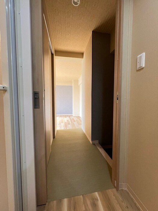 物件内観写真20　(廊下)