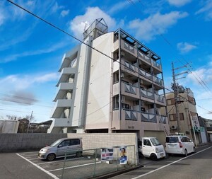 BASE 1  貝塚外観写真