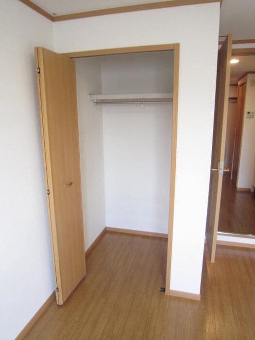 物件内観写真13　(収納)