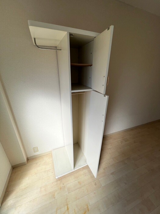 物件内観写真10　(収納)