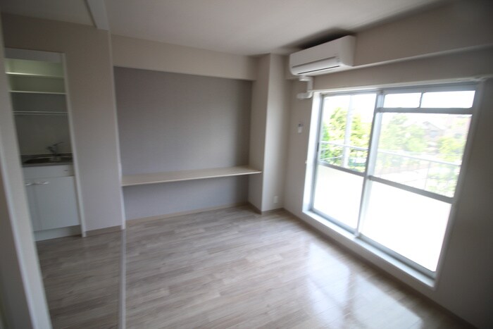 物件内観写真13　(居室)