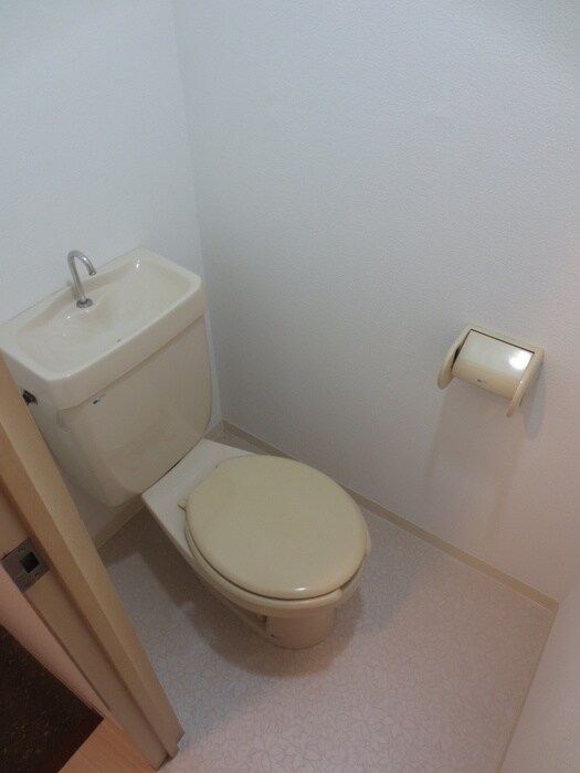 物件内観写真14　(トイレ)