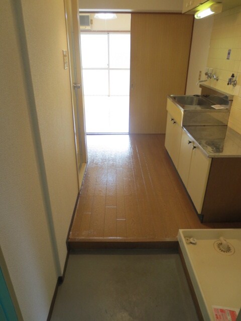 物件内観写真14　(廊下)