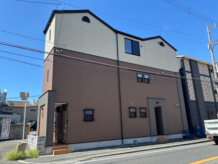 物件外観写真2　(外観写真)