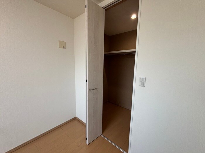 物件内観写真18　(収納)