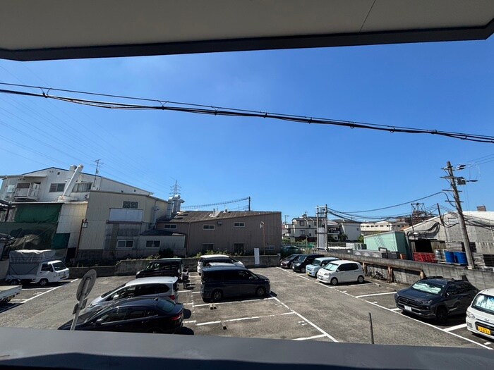 物件内観写真22　(室内からの展望)