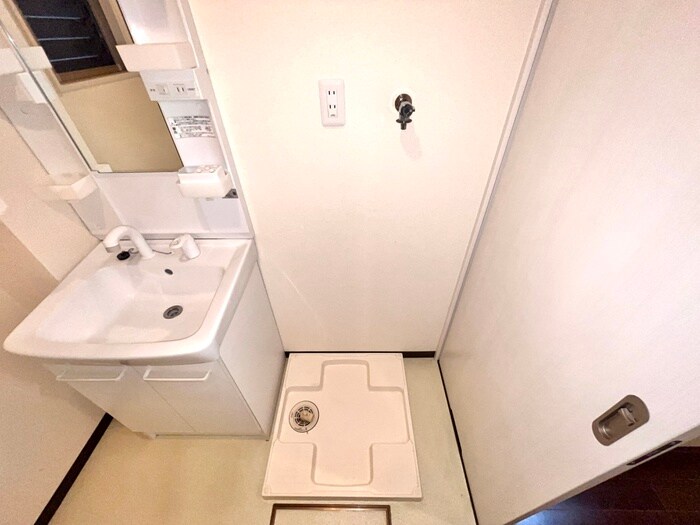 物件内観写真22　(洗濯機置場)