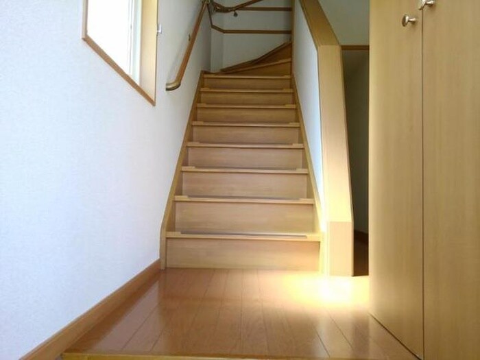 物件内観写真10　(廊下)