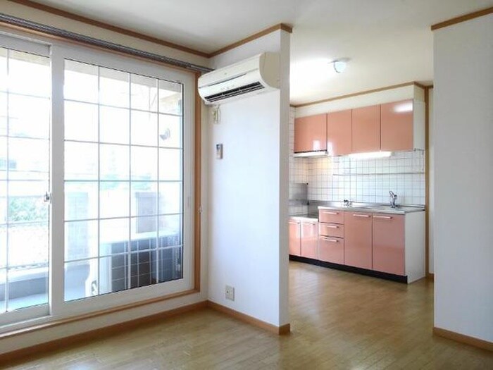 物件内観写真14　(室内からの展望)