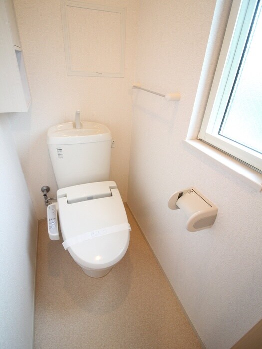 物件内観写真12　(トイレ)