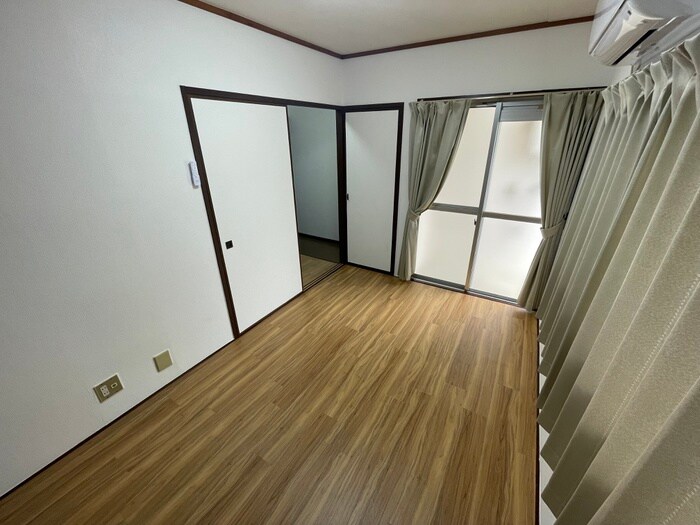 物件内観写真18　(居室)