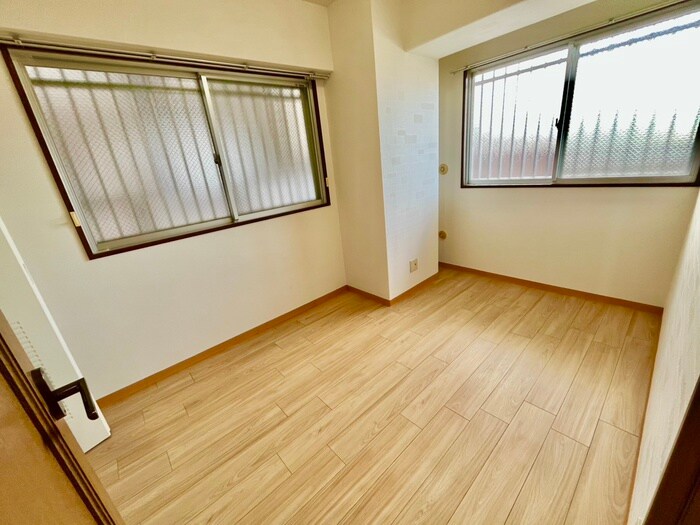 物件内観写真10　(居室)