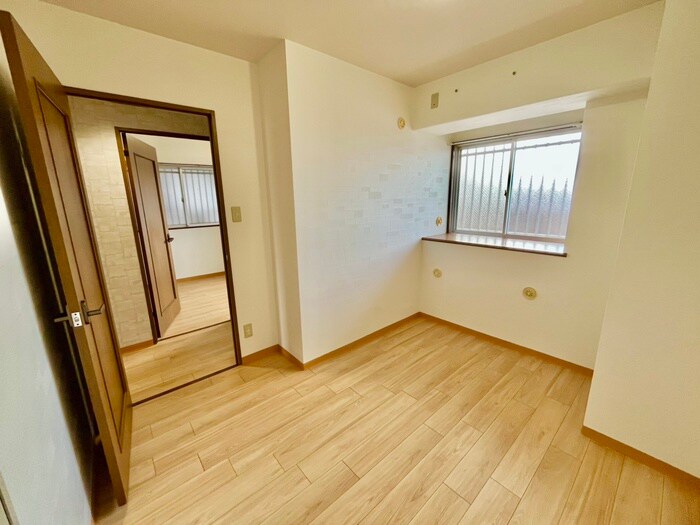 物件内観写真12　(居室)