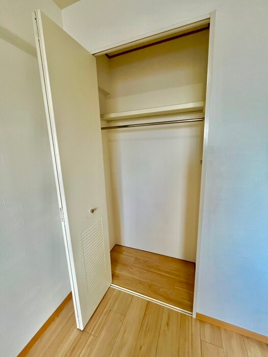 物件内観写真13　(収納)