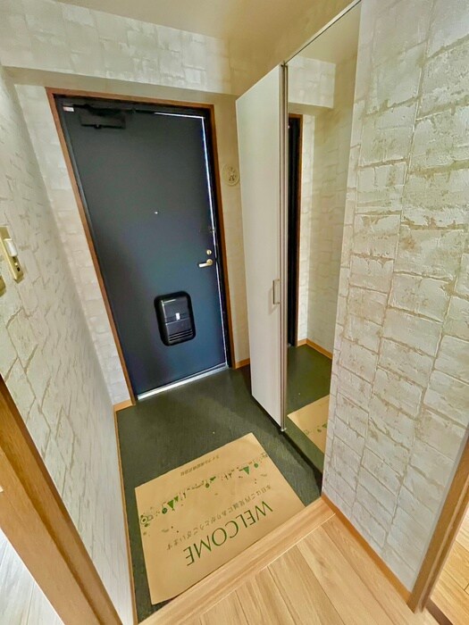 物件内観写真19　(玄関)