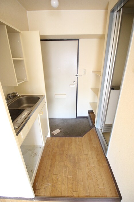 物件内観写真9　(廊下)