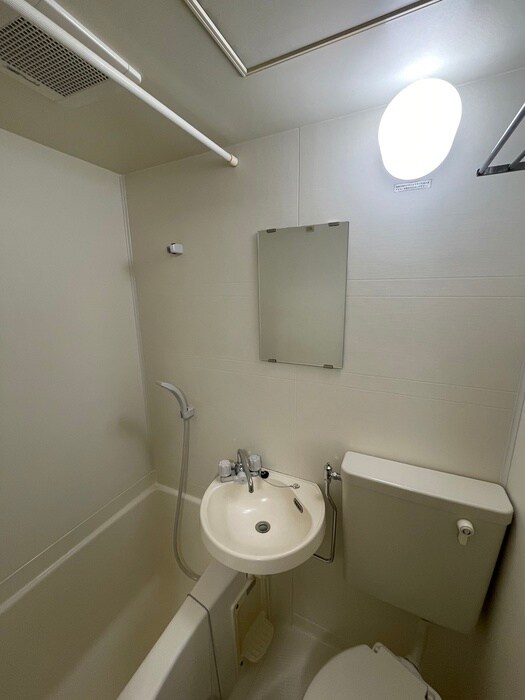 物件内観写真9　(洗面)