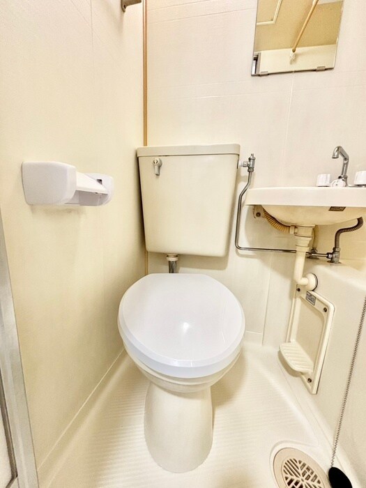 物件内観写真9　(トイレ)