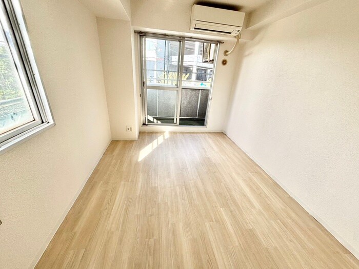 物件内観写真12　(居室)