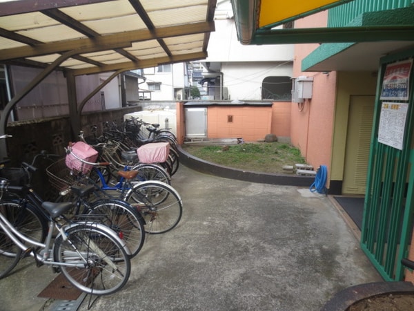 駐輪場