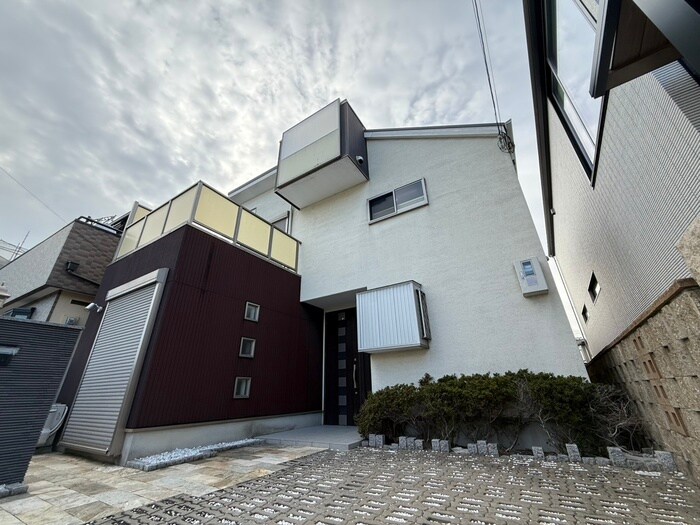 物件外観写真1　(外観写真)