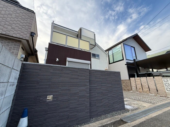 物件外観写真3　(外観写真)