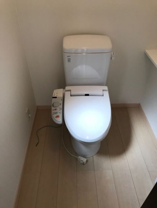 物件内観写真10　(トイレ)