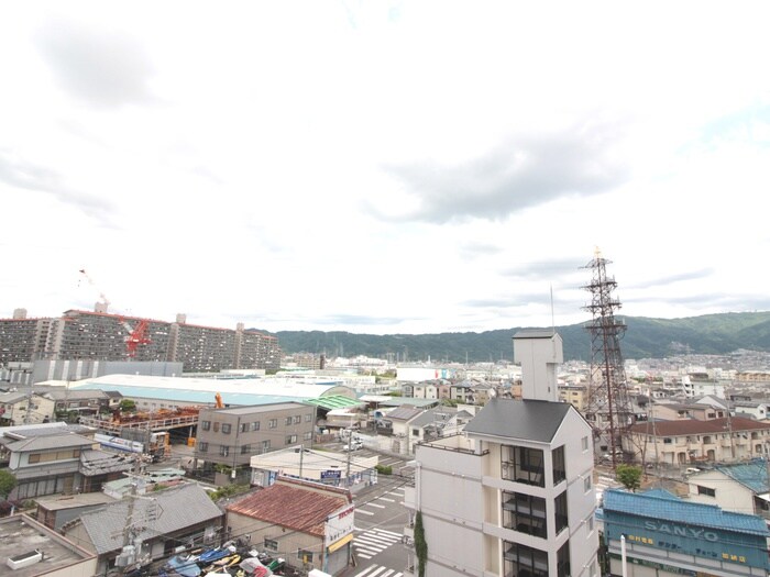 物件内観写真16　(室内からの展望)