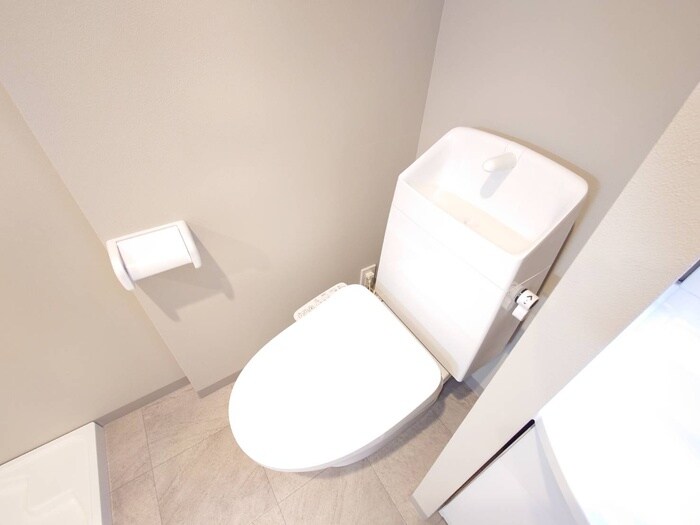 物件内観写真13　(トイレ)