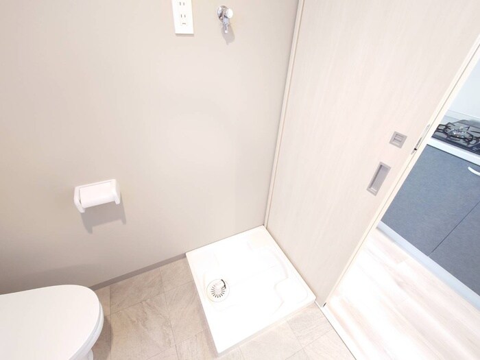 物件内観写真14　(洗濯機置場)