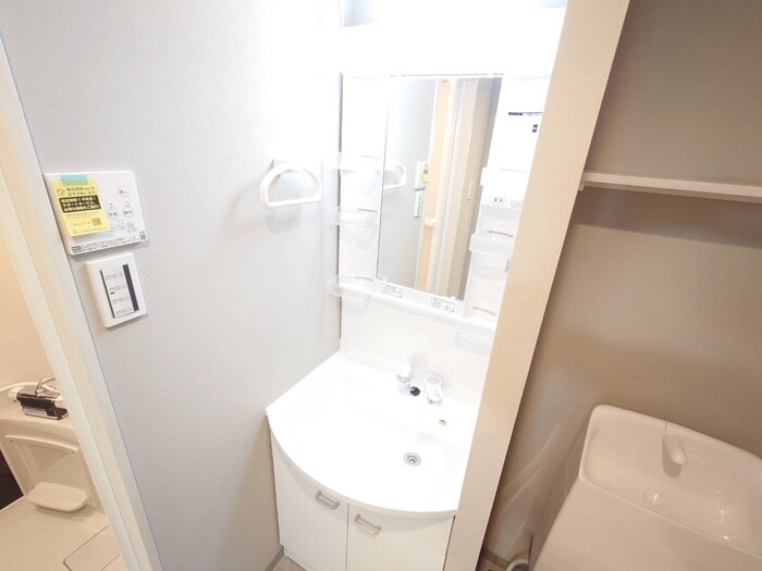 物件内観写真16　(洗面)